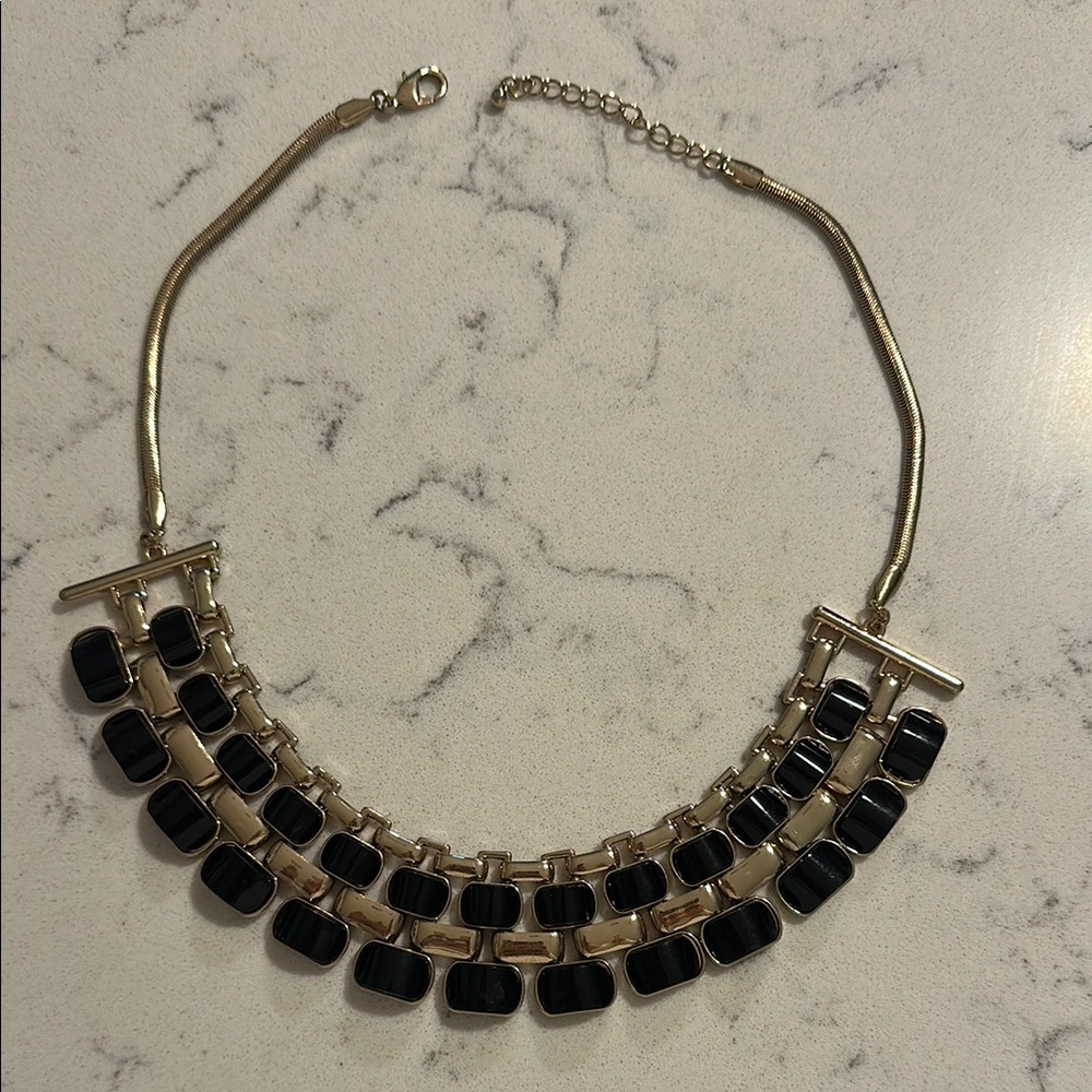 Elegant Black and Gold Necklace